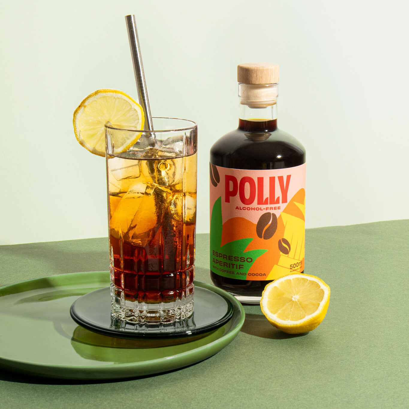 Dein erfrischender Kick: Der alkoholfreie POLLY Espresso Tonic!