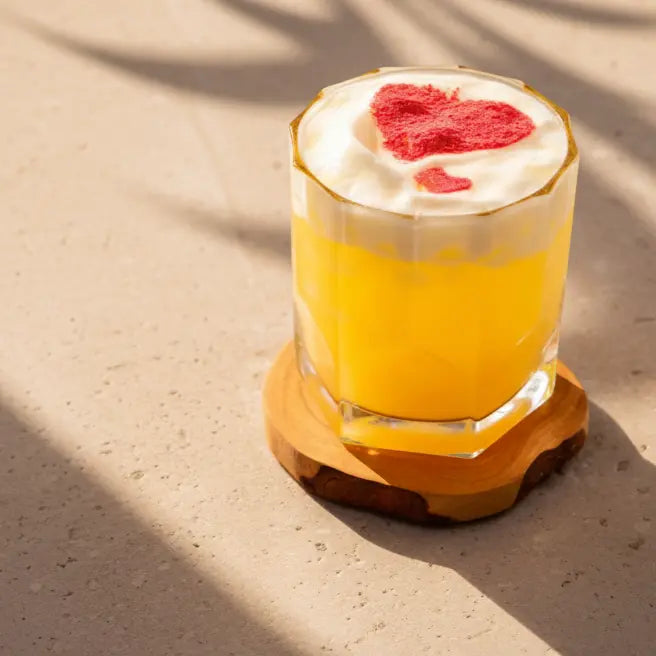 Alkoholfreier Sour in Tumblerglas