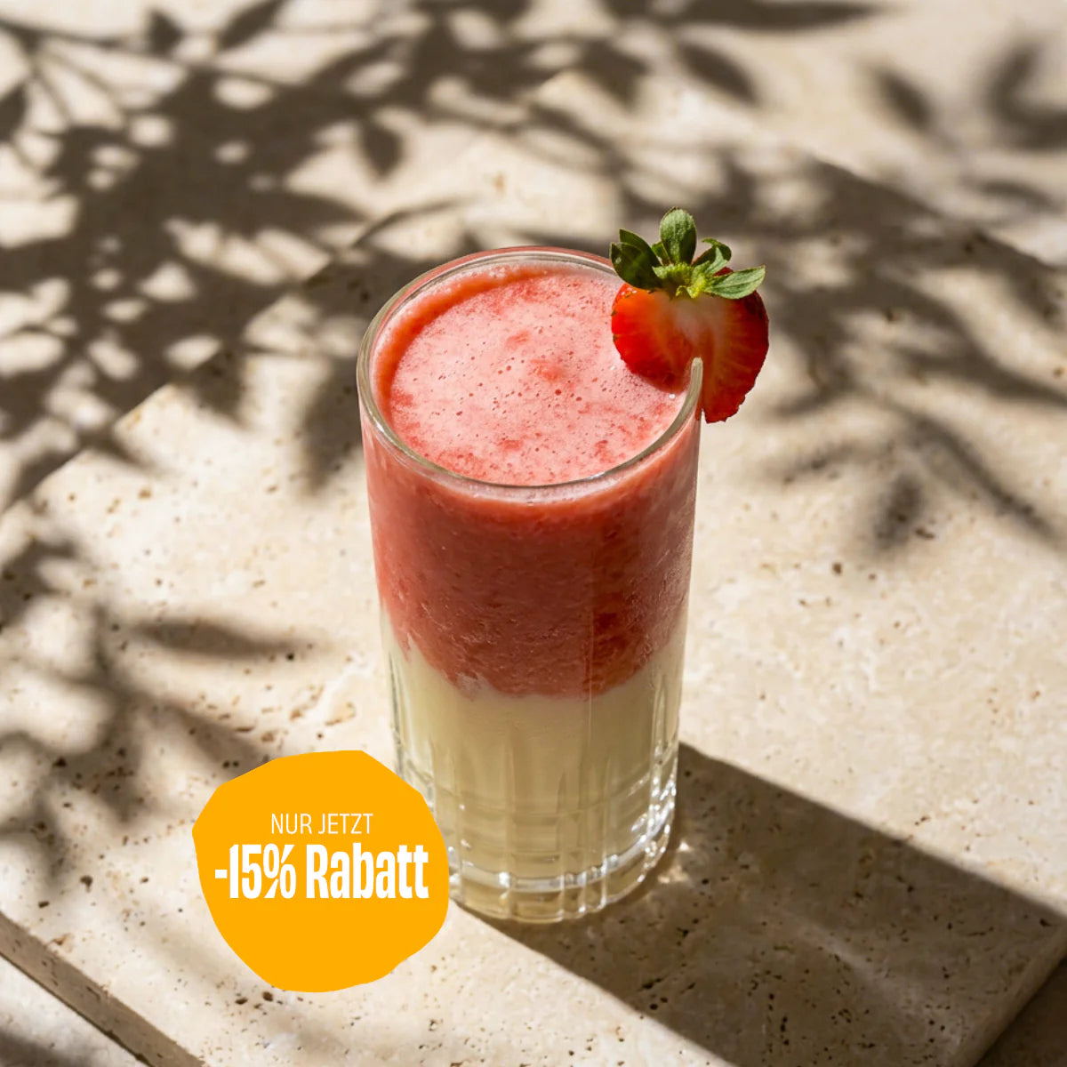 Alkoholfreier Strawberry Colada: Der cremige Karibik-Klassiker mit Erdbeeren