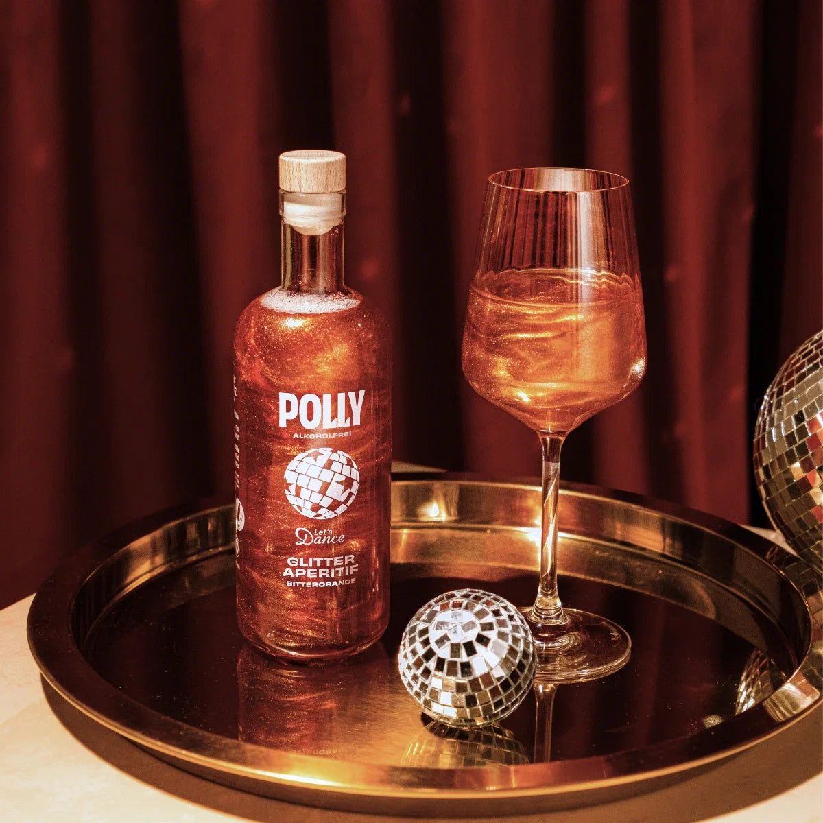 Der Glamour-Drink zur neuen Staffel Let's Dance: Dein alkoholfreier Glitter-Spritz!