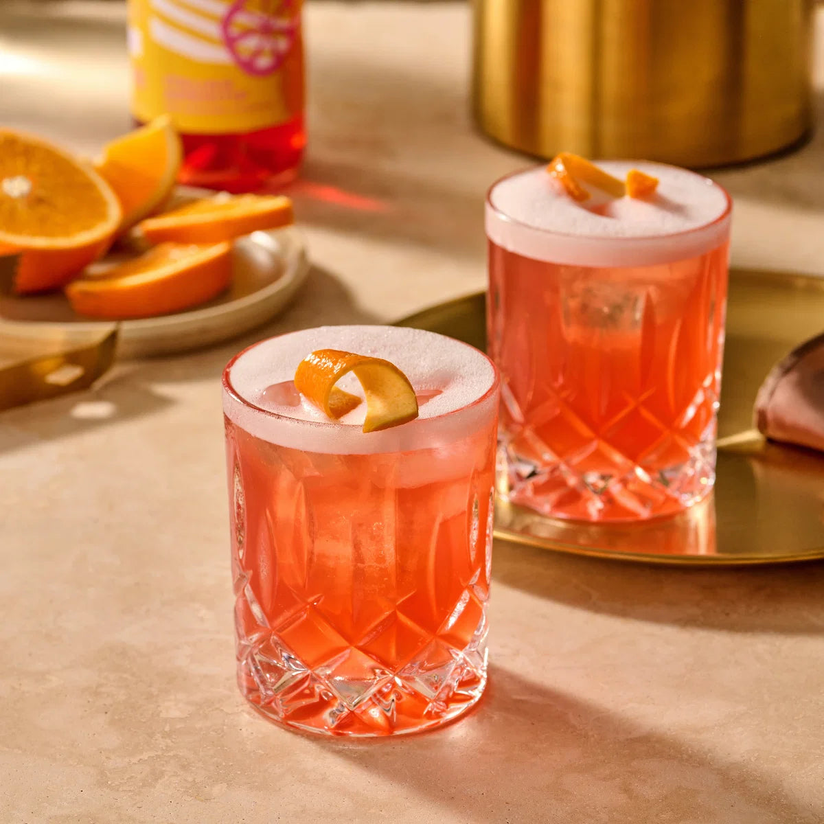 Samtige Eleganz im Glas: Der alkoholfreie Sour mit Italian Aperitif