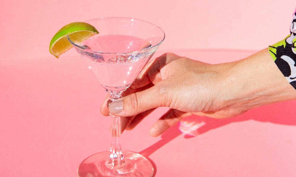 Alkoholfreier Gimlet: Der erfrischende Cocktail-Klassiker mit POLLY
