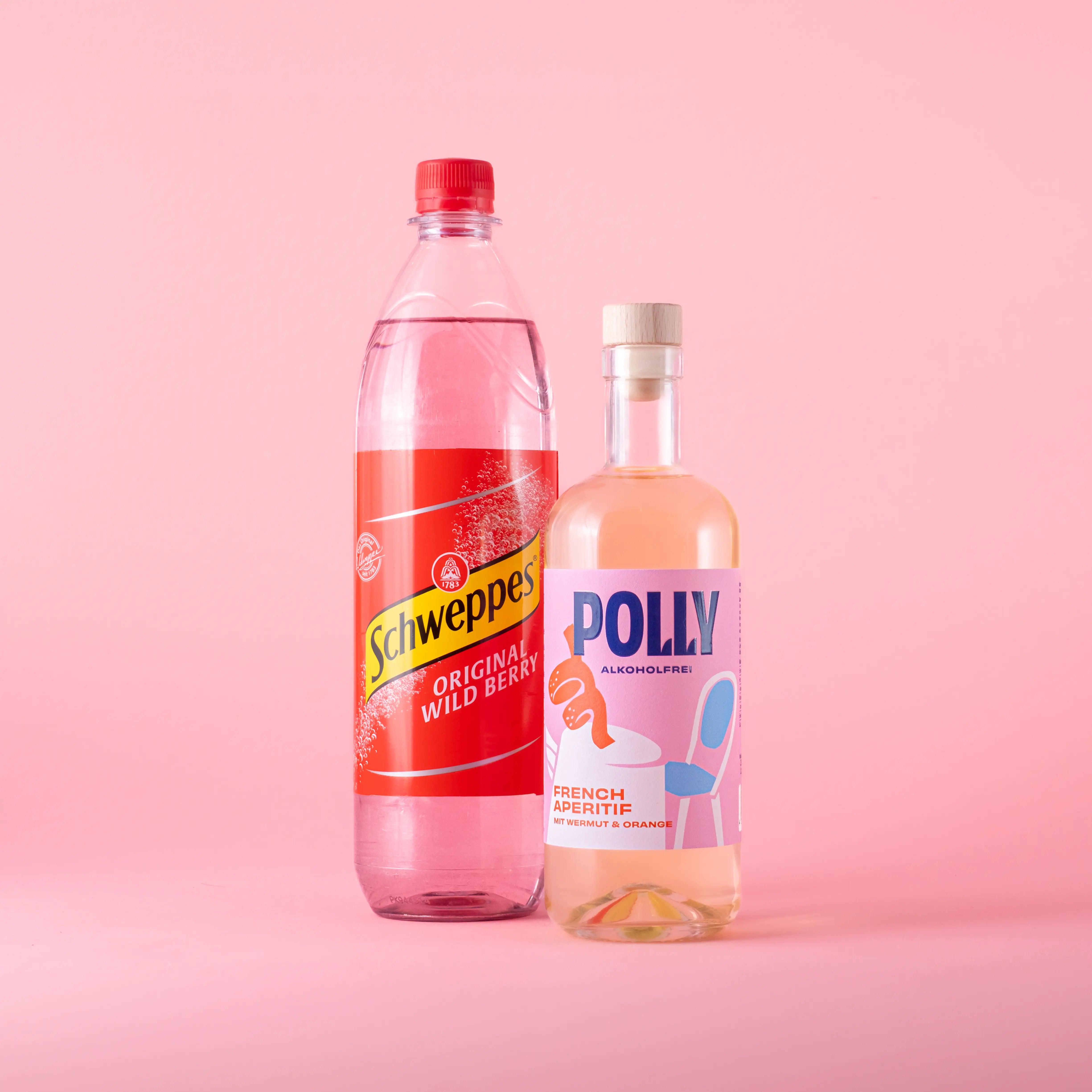 Starter Set für Wildberry Spritz mit einer Flasche POLLY French Aperitif und einer Flasche Schweppes Original Wild Berry